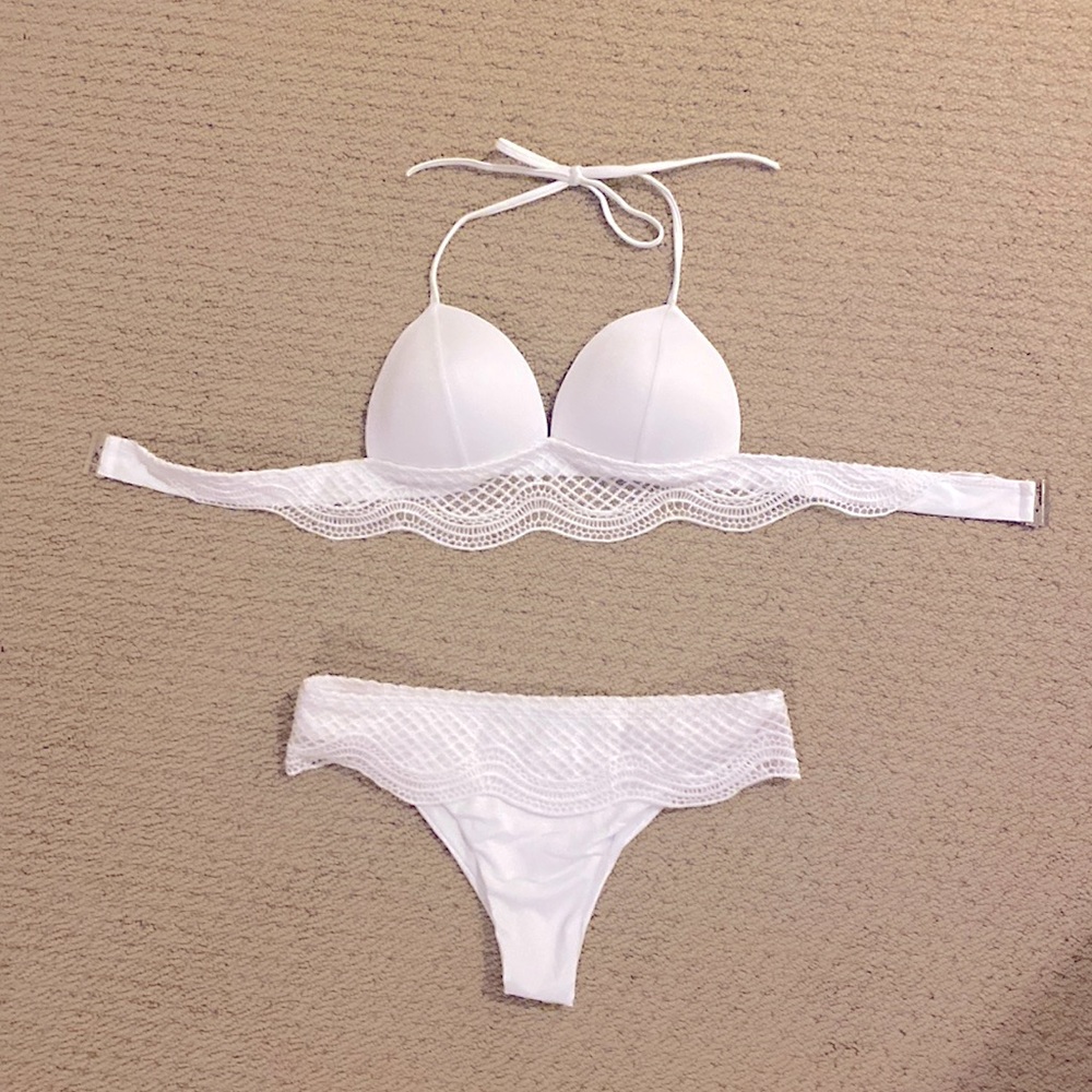 Unused Women’s Lace Bikini